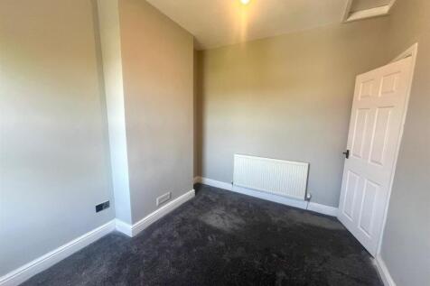 Bedroom two..jpg
