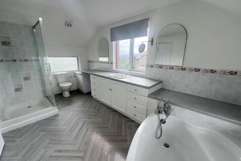 Ensuite (2).jpg