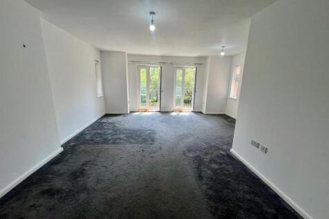 LIVING ROOM..jpg