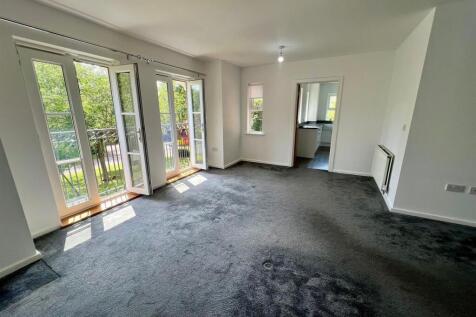 LIVING ROOM...jpg