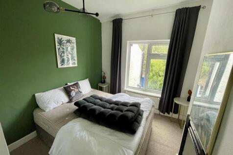 BEDROOM TWO.jpg