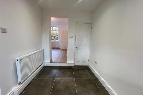 WhatsApp Image 2025-10-29 at 18.17.34_abc5d4de.jpg