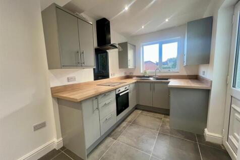 WhatsApp Image 2025-10-29 at 18.17.34_5502f41d.jpg