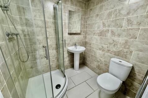 En Suite Shower Room