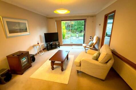 WhatsApp Image 2025-11-06 at 16.04.46_72dd3b0f.jpg