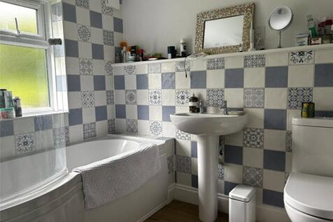 Cottage Bathroom