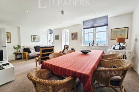 Lounge Diner