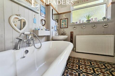 Groundfloor Bathroom