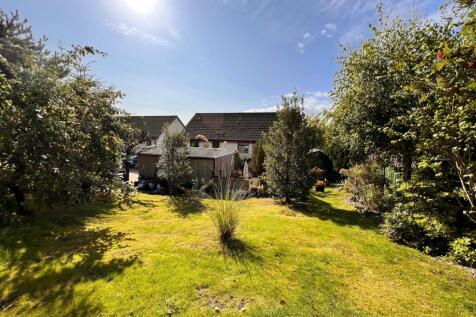 Rear of property 2.jpg
