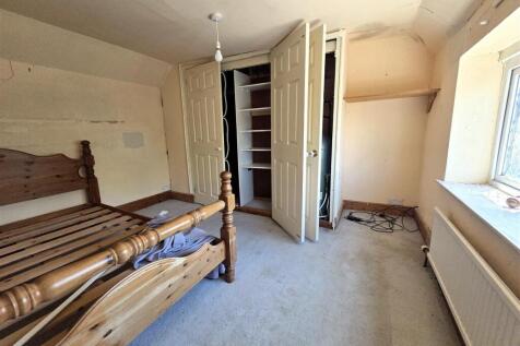 Mermaid Cottage - Bed 1.jpg