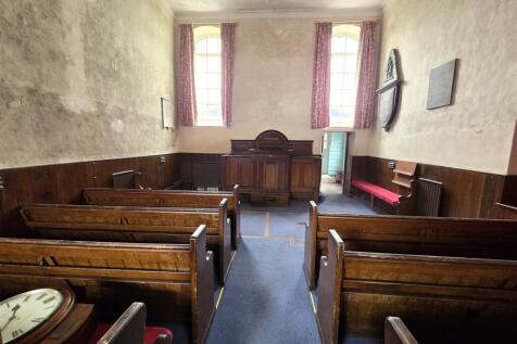 Bradenstoke - Chapel Main2.jpg