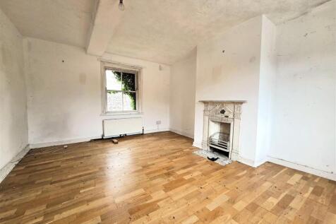 Bradenstoke - Manse Bedroom1.jpg