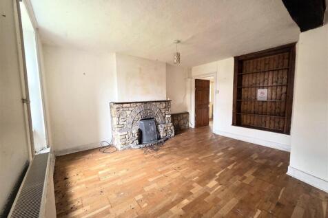 Bradenstoke - Manse Living.jpg