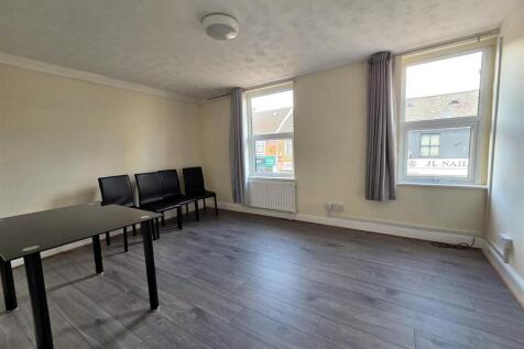 29 Havelock Street - Lounge.jpg