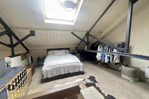 Bedroom1 .jpeg