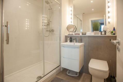 showerroom.jpeg
