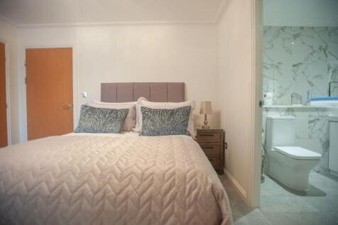 bedroom 2.jpeg