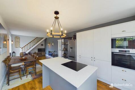 Open Plan Family ...