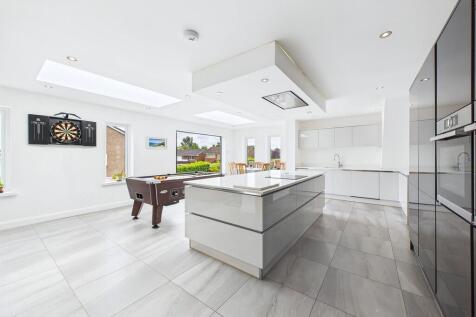 Open Plan Family ...
