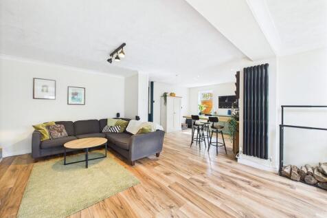 Open Plan Family ...
