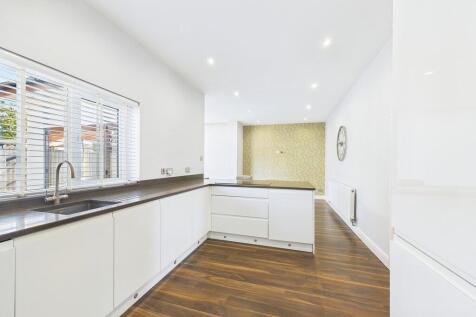 Open Plan Family ...
