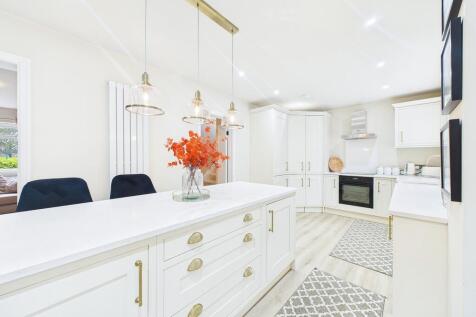 Open Plan Family ...