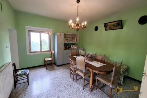 Dining/Living room
