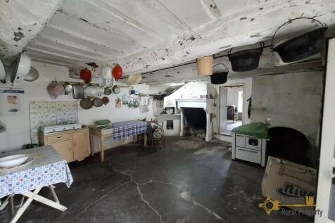 Basement&#39;s kitchen