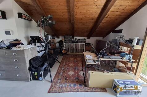 Property Image 32