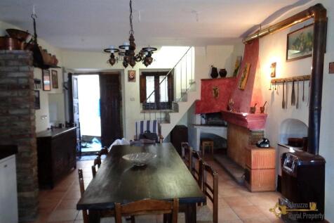 Kitchen/Living room