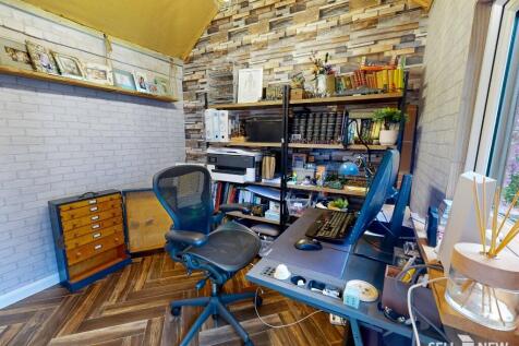 Garden storage room