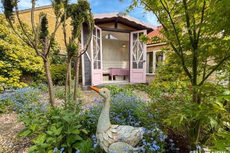 Summer house