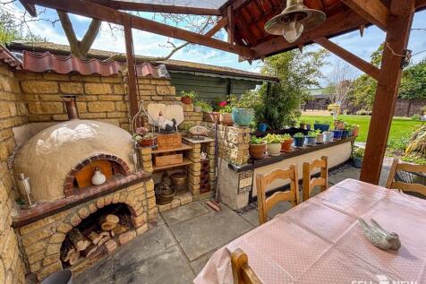 Alfresco dining area