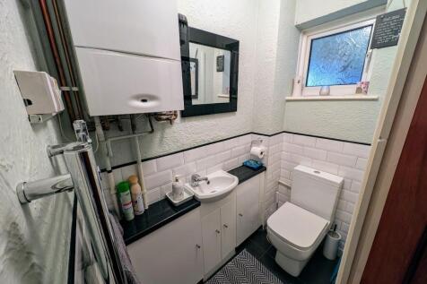 cloakroom.jpg