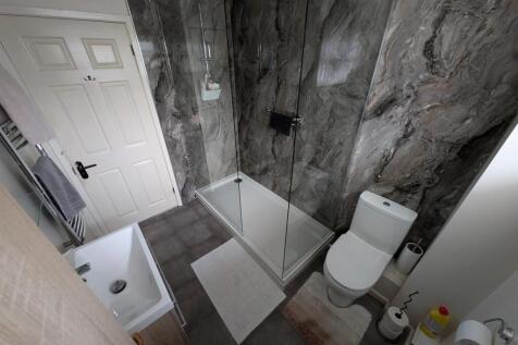 shower room a.jpg