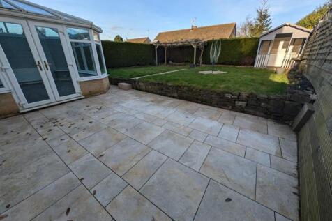 garden patio.jpg