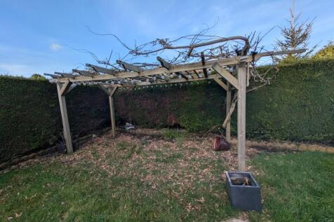 pergola.jpg