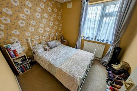 bed 3.jpg