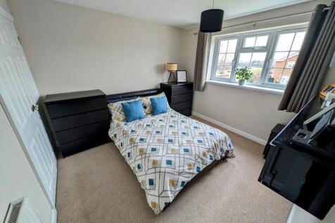 bed 2.jpg