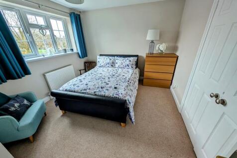 bed 3.jpg