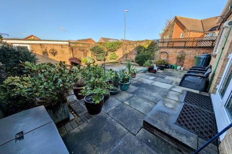 garden 2.jpg