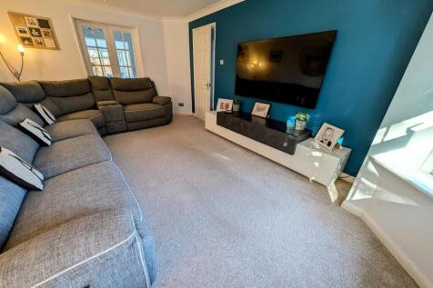 lounge 2.jpg