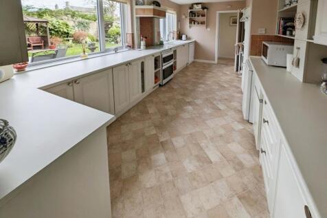 2cb4d488-kitchen1.jpg
