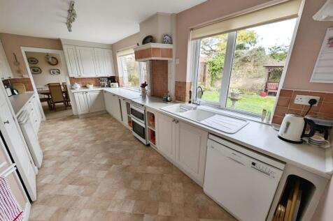 2cdbbc77-kitchen.jpg