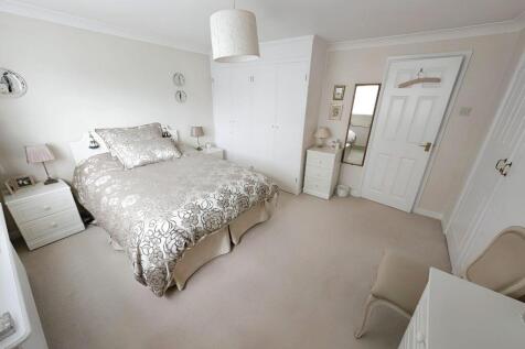 e39c6fcf-bed 201a.jpg