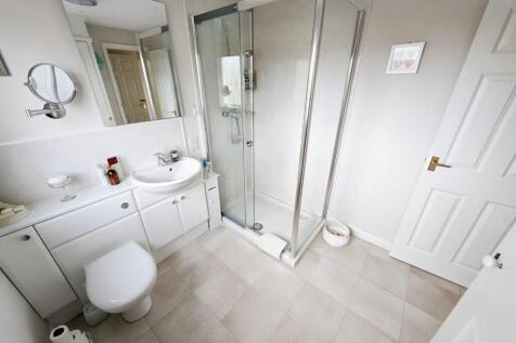 9162fe78-shower 20room 20a.jpg