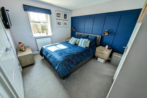 4 amberley meadows bed 1.jpg