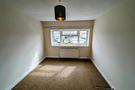 31 quedgeley bed 2.jpg