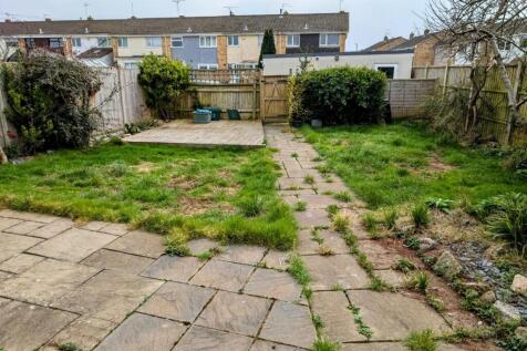 31 Quedgeley garden shot.jpg