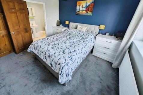 5981e1b1-bed 201.jpg